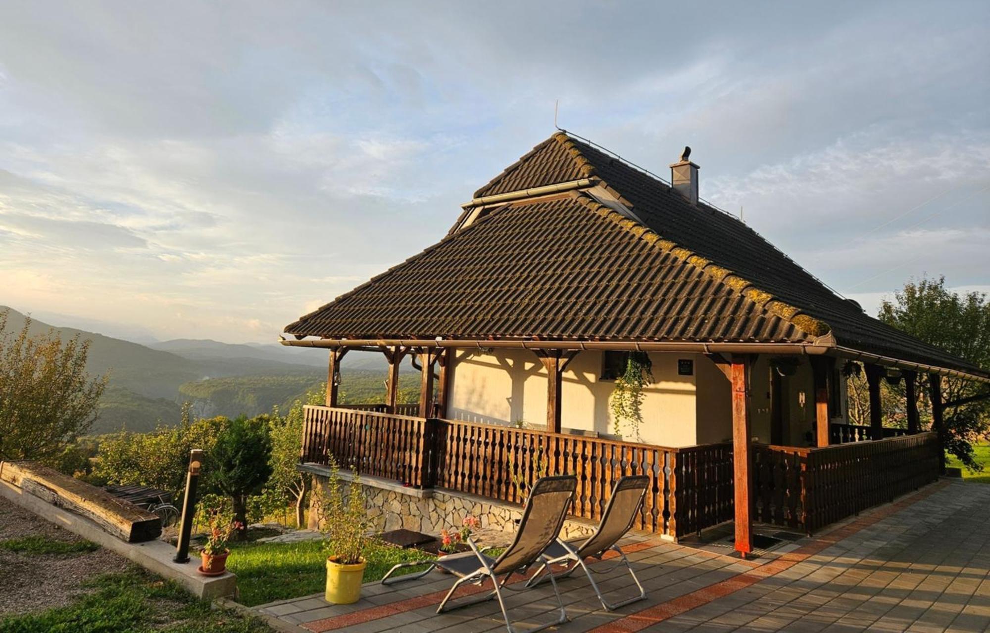 Willa Cozy House Zivko With Balcony Plitvička Jezera Zewnętrze zdjęcie